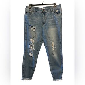 Kancan for Maurices distressed women’s denim stretchy jeans size 18